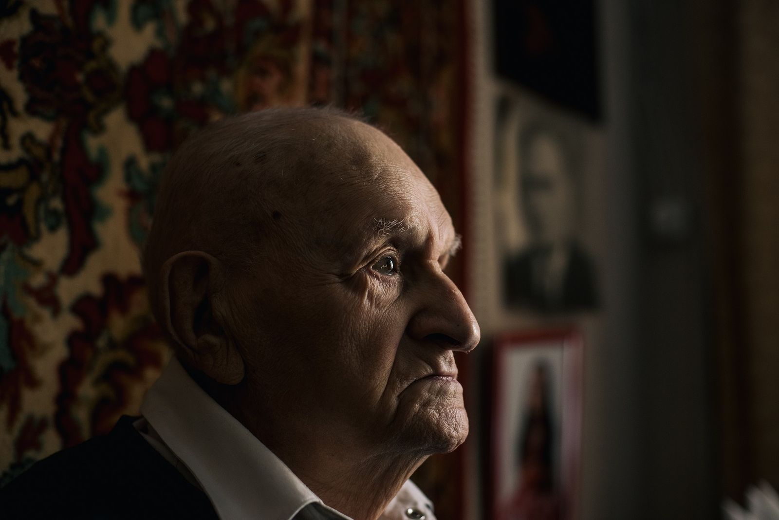 Arik Shraga. Humanitarian Photography. Moldova, Chishinau. 102nd birthday