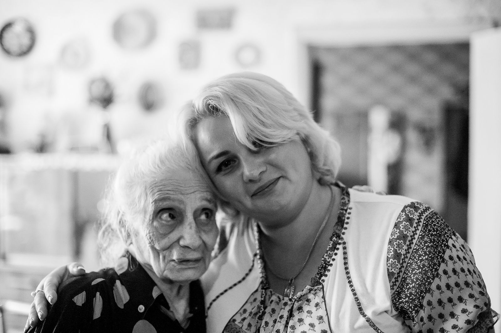 Arik Shraga. "Joint" Families: The Stories of Love. Kiev. Doba with her homecare worker